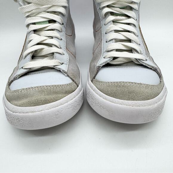 Nike Big Girls Blazer Mid '77 Casual Sneakers Barely Grape/Metallic Copper 4.5Y - Picture 6 of 12